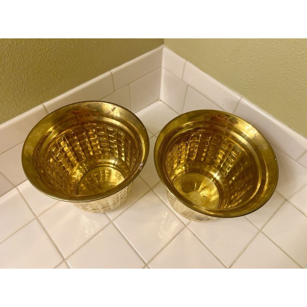 Vintage Set Of 2 Brass Planters, Made in India With Square Pattern 7” Tall - Picture 8 of 9